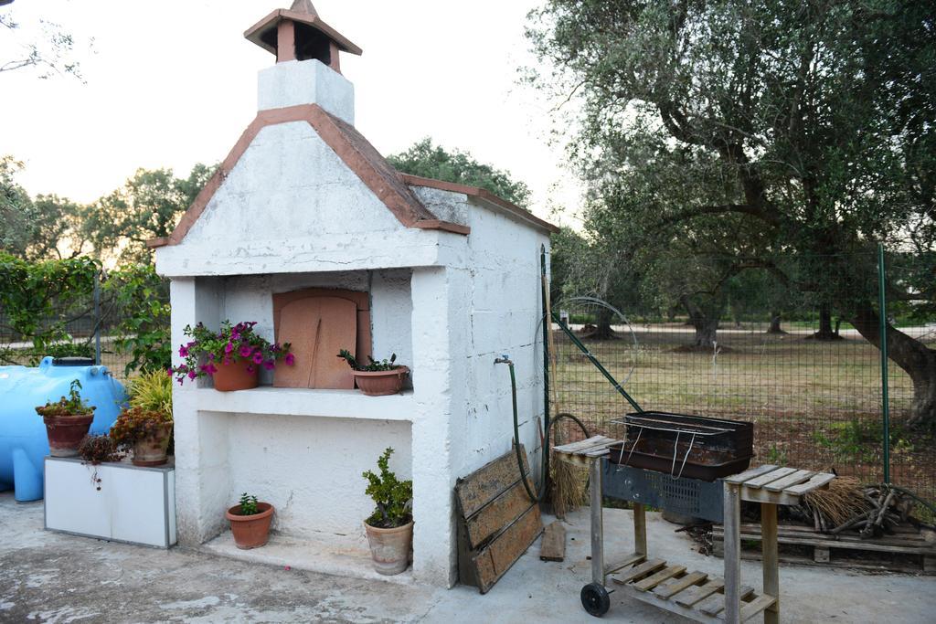 B&B Villa Lucia Mesagne Bagian luar foto