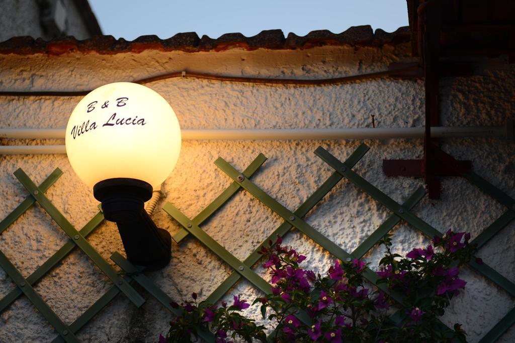 B&B Villa Lucia Mesagne Bagian luar foto