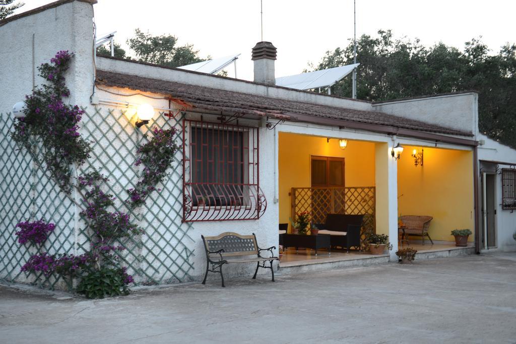 B&B Villa Lucia Mesagne Bagian luar foto