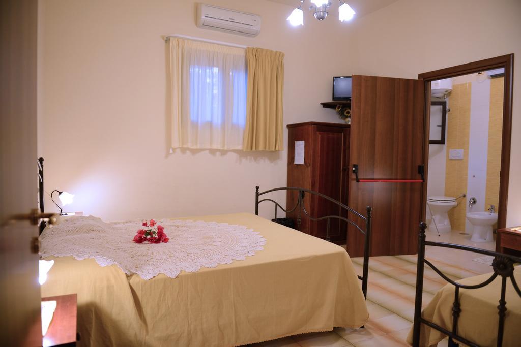 B&B Villa Lucia Mesagne Ruang foto